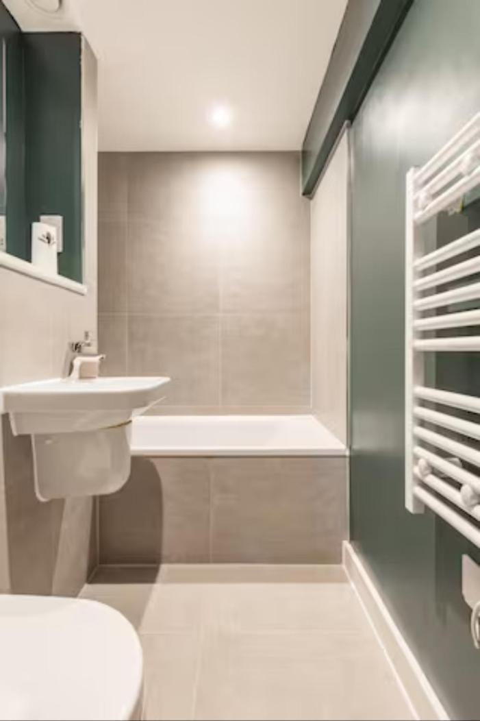 Two Bedrooms Exquisite En-Suite Apartment Deansgate 맨체스터 외부 사진